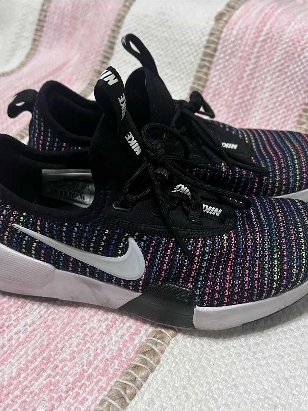 Nike Youth 3.5Y Rainbow Knit Sneakers Black Multi Athletic Shoes